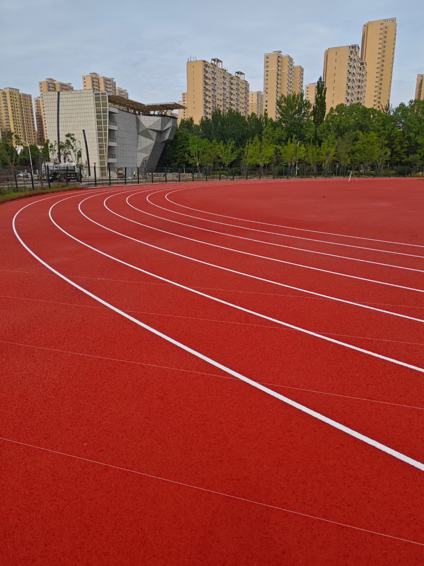 信阳市彩色epdm颗粒预制型跑道 - 厂家